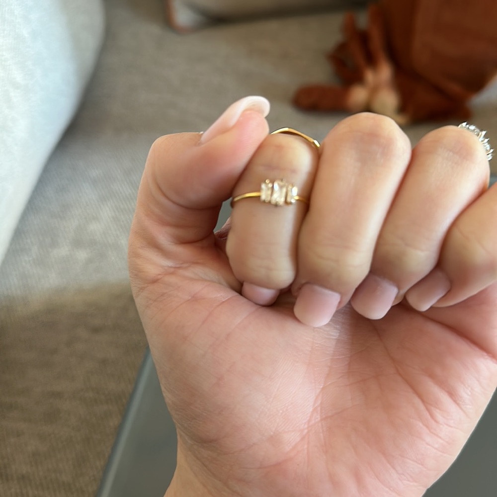 Clear stone ring - Picture 2 of 4